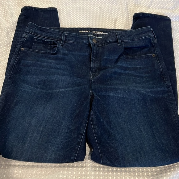 OLD NAVY ROCKSTAR BUILT IN SCULPT SKINNY JEANS 16T - Picture 3 of 5